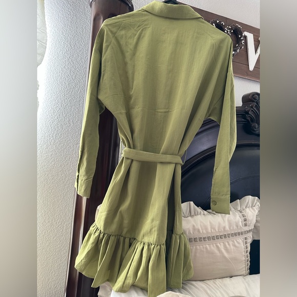 Women’s ruffle dress - Picture 4 of 4